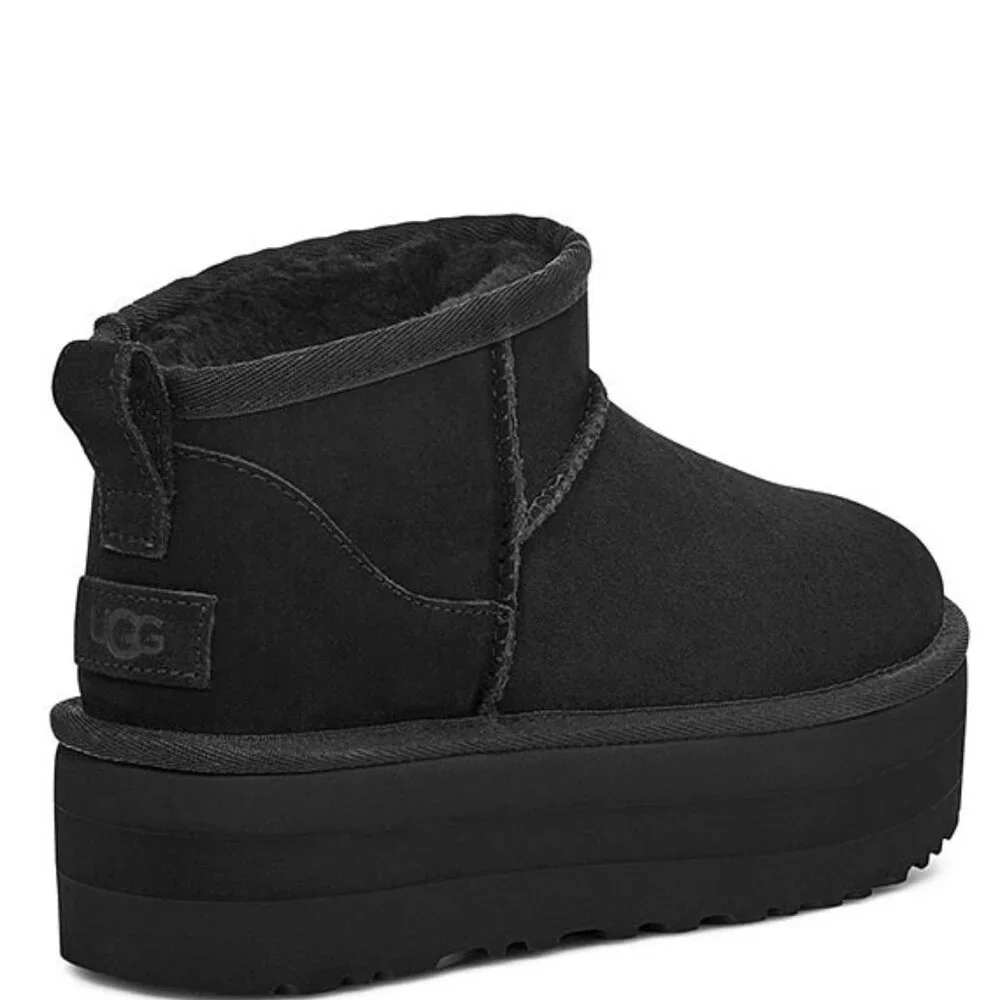 UGG $170 Classic Ultra Mini Platform Black Sz 9 NIB!